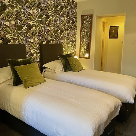Milton House Hotel 3*