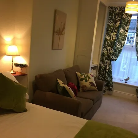 Hotel Milton House 3*